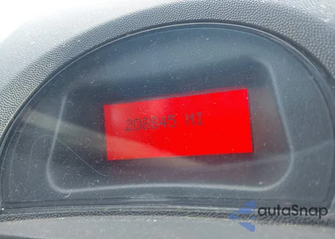 2005 Pontiac Grand Prix z USA, uszkodzony, nr VIN 2G2WP522451253209